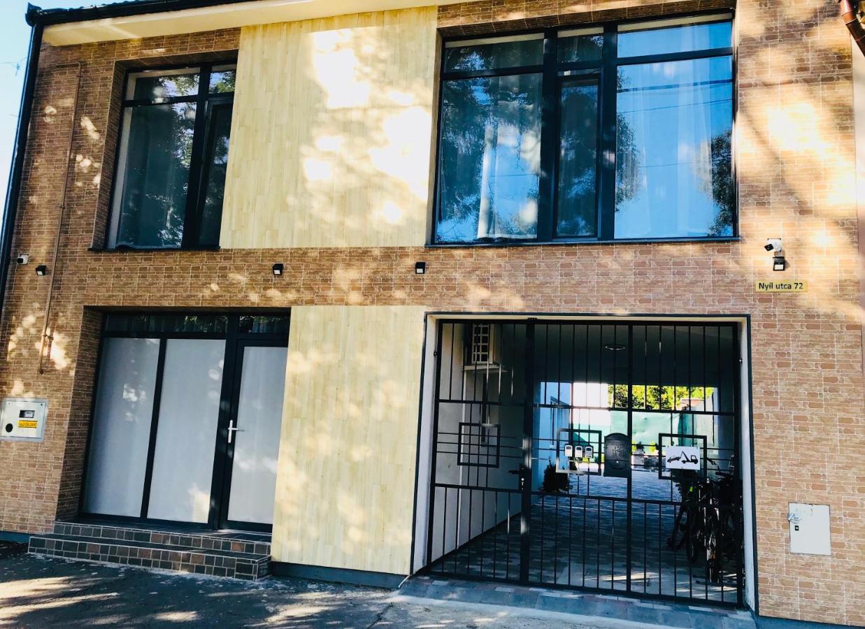 Mira Apartman Debrecen Eksteriør billede
