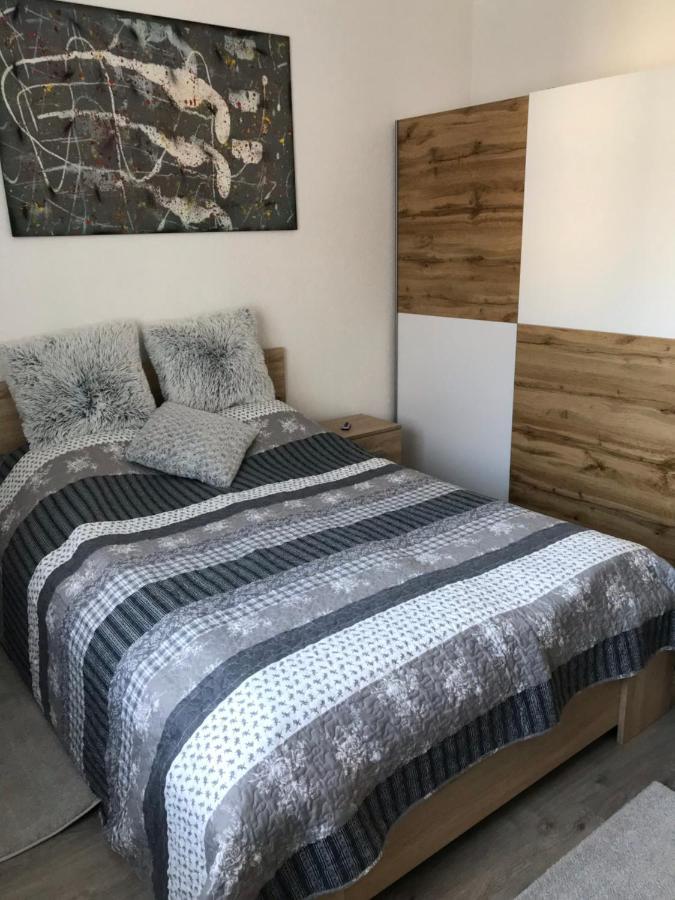 Mira Apartman Debrecen Eksteriør billede