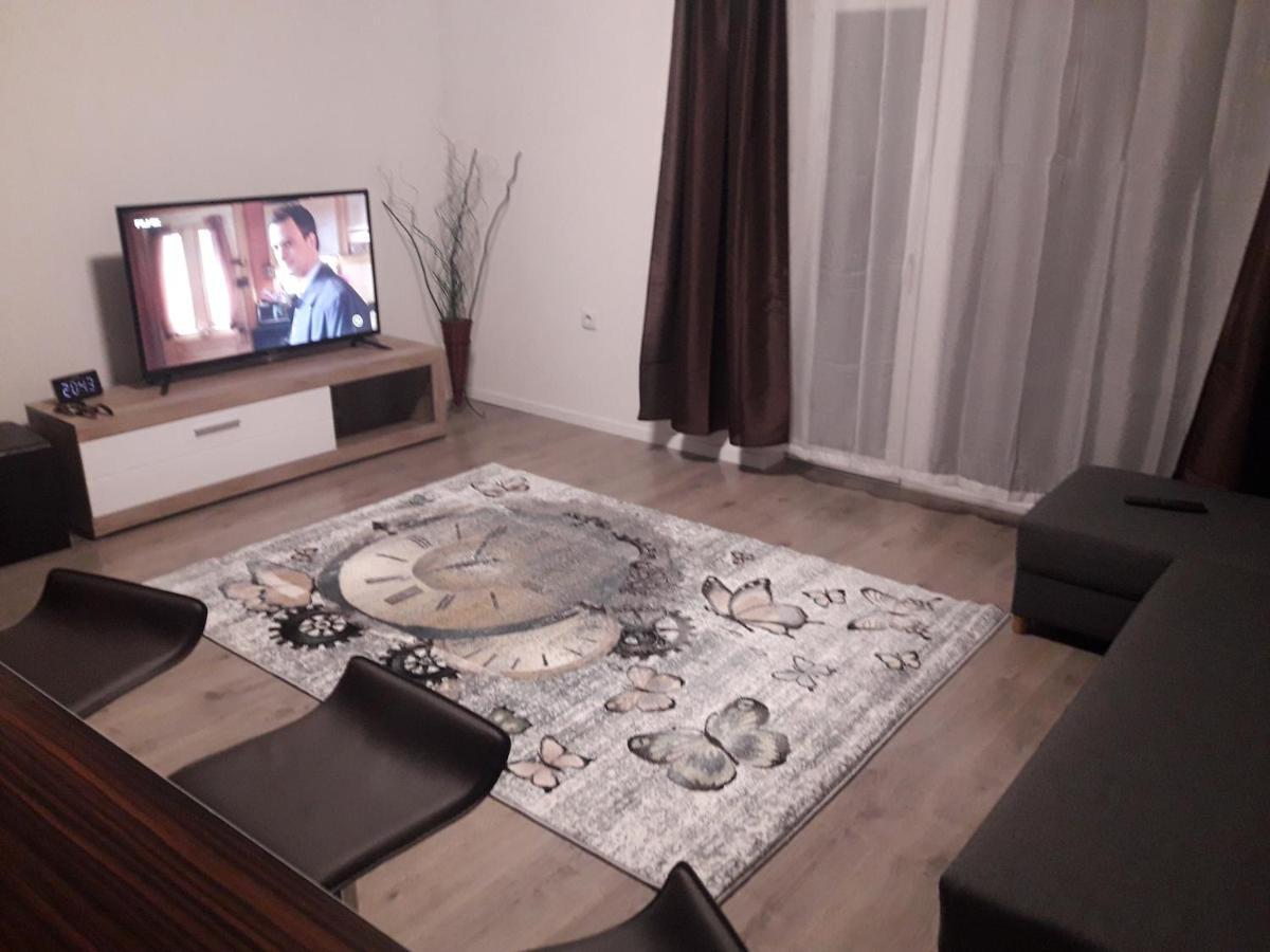 Mira Apartman Debrecen Eksteriør billede