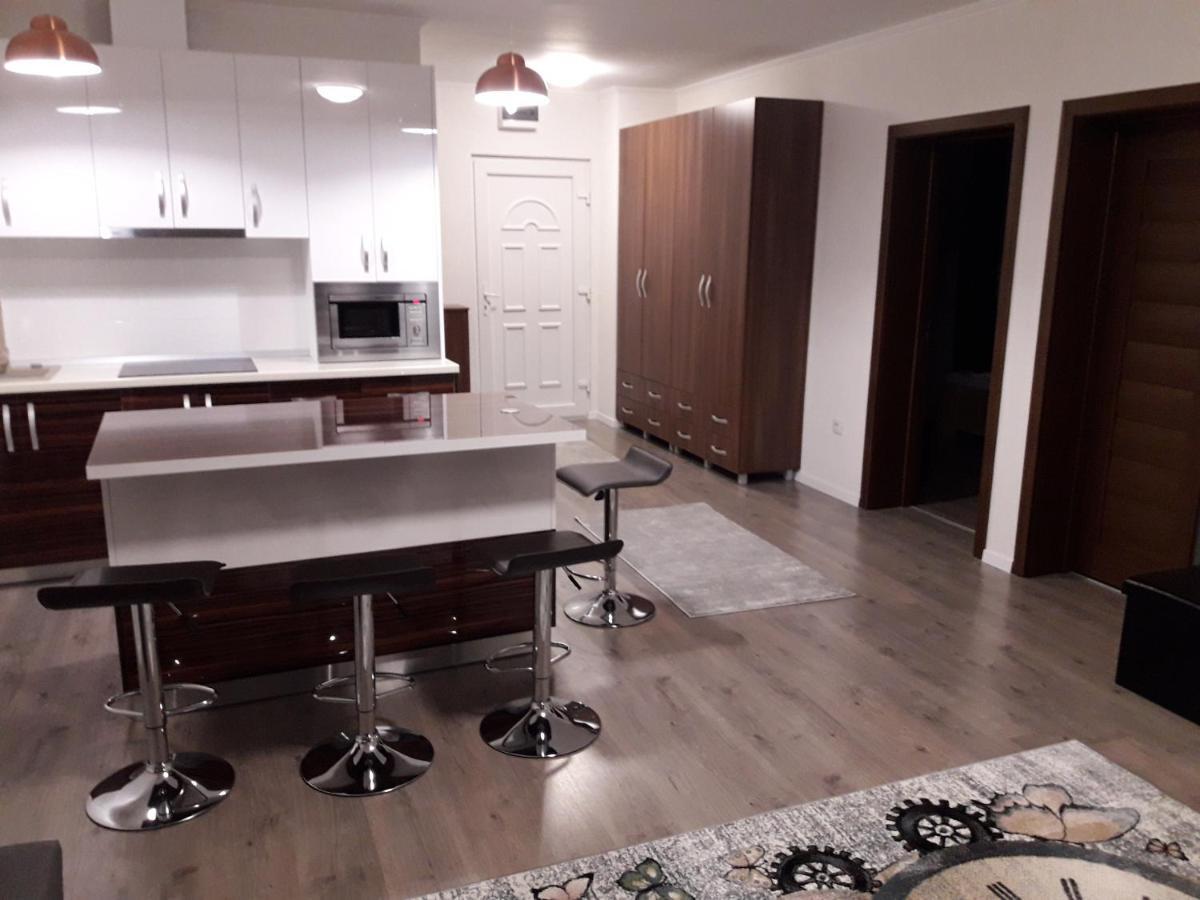 Mira Apartman Debrecen Eksteriør billede